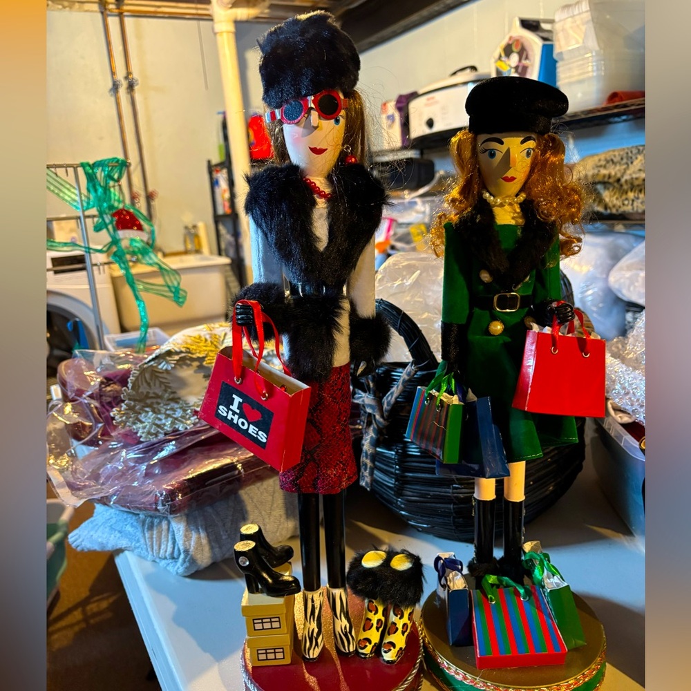 Nutcrackers- 2 woman nutcrackers from Pier One